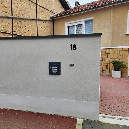 Warmeriville Studio, Pas De Collocation Possible מראה חיצוני תמונה
