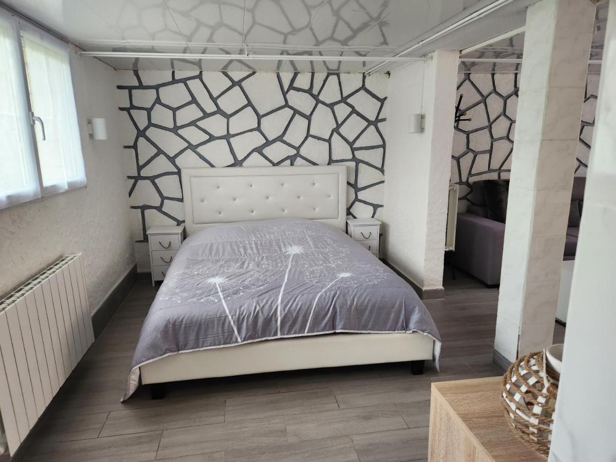 Warmeriville Studio, Pas De Collocation Possible מראה חיצוני תמונה